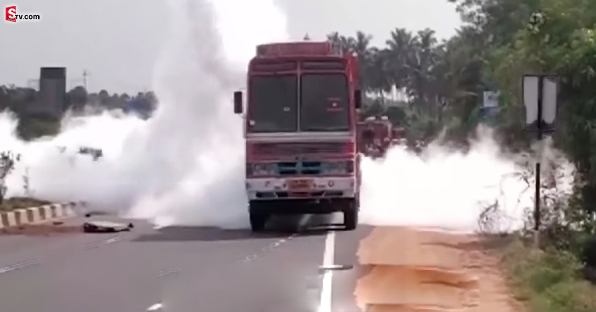 Gas: ట్యాంకర్ నుంచి భారీగా లీకైన గ్యాస్.. హైవేపై హై టెన్షన్!