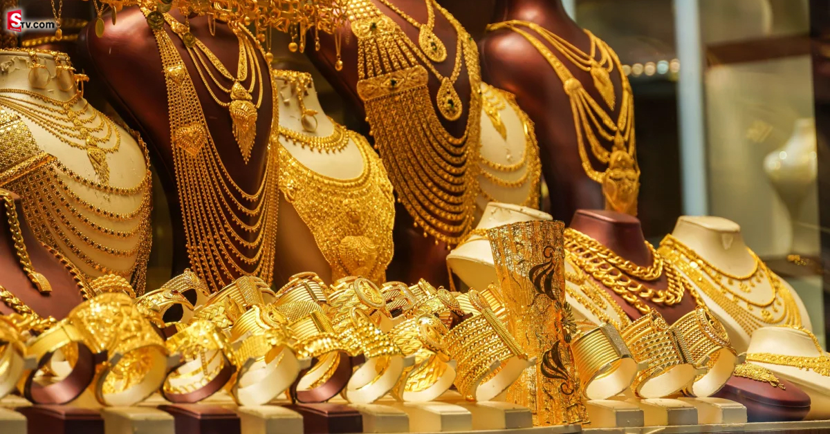 Today Gold Rates: అంతర్జాతీయ మార్కెట్లో భారీగా పతనమైన బంగారం.. ధరలు తగ్గుతాయా?
