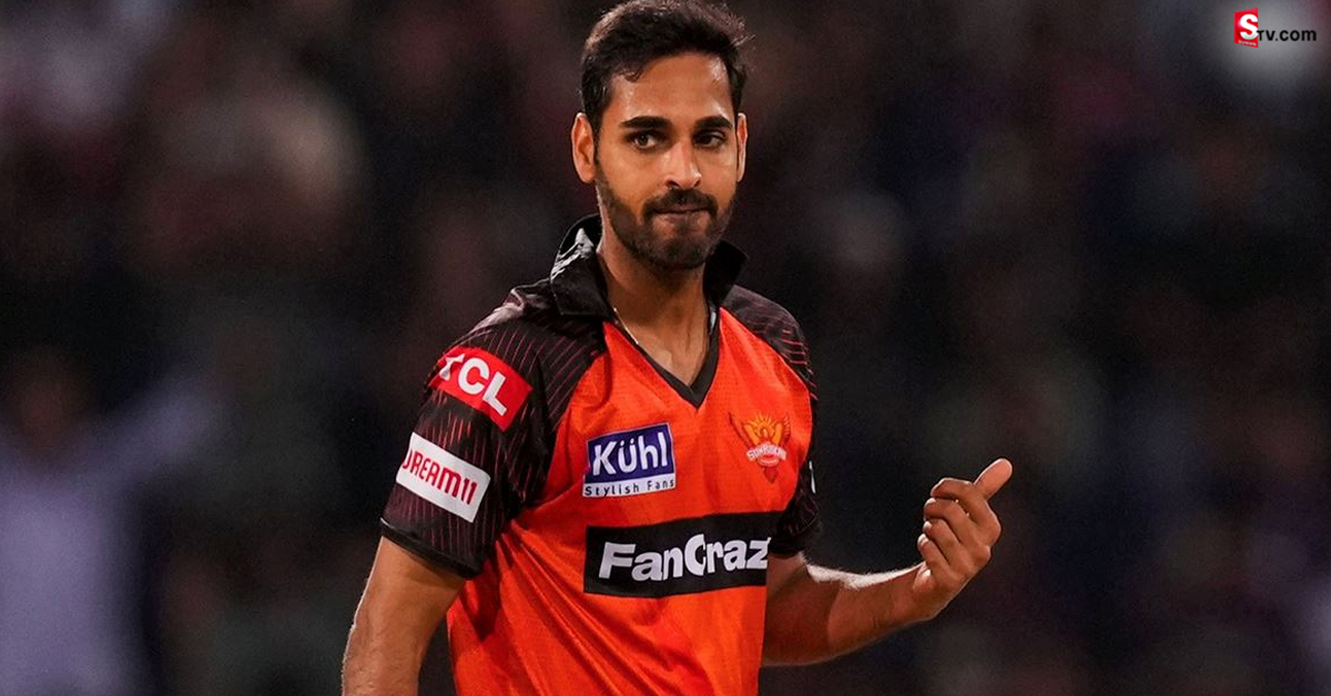 Bhuvneshwar Kumar: భువనేశ్వర్ కుమార్ క్రేజీ రికార్డు.. ఐపీఎల్‌లో రెండో ప్లేయర్‌గా!