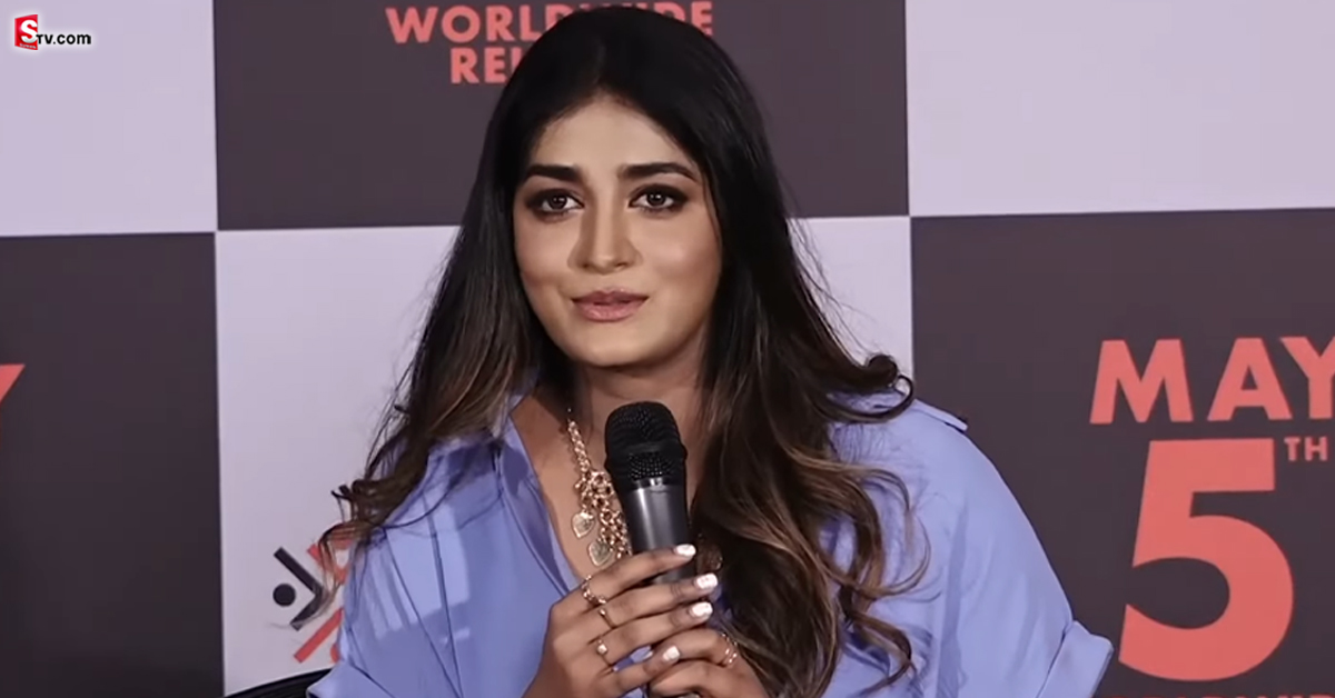 గుడి కడతా అన్న అభిమాని.. హీరోయిన్ షాకింగ్ ఆన్సర్!