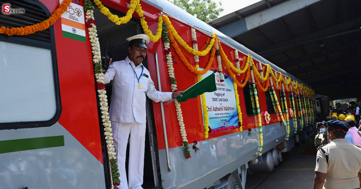 Railway Jobs: టెన్త్, ఐటీఐ అర్హతతో రైల్వేలో ఉద్యోగాలు.. వెంటనే దరఖాస్తు చేసుకోండి!