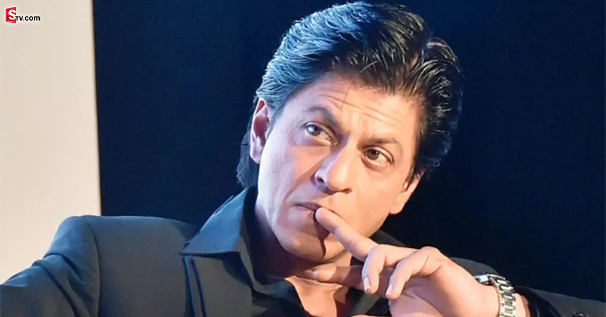Shah Rukh Khan: షారుక్ చేసిన పనికి నెటిజన్స్ ఫైర్.. హీరో అయితే ఎవరికి గొప్ప అంటూ..!