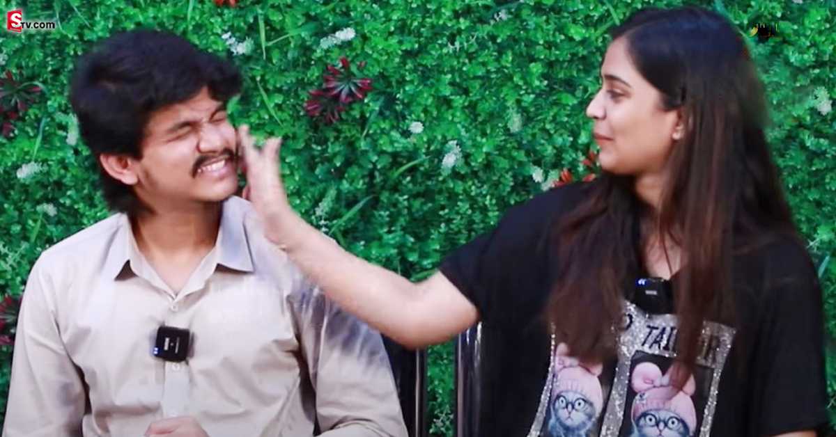 బ్యాక్ బెంచర్స్ పెయిర్ పిక్ వైరల్! వర్ష డిసౌజా లాగిపెట్టి కొట్టిందిగా!