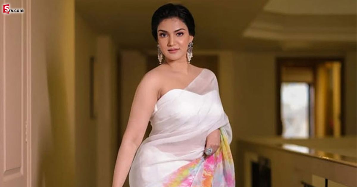 Honey Rose: ఆ కమెడియన్ నా శరీర భాగాల గురించి తప్పుగా మాట్లాడాడు: హనీ రోజ్