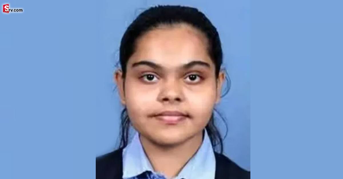 ఇంటర్ లో టాప్ స్టూడెంట్! క్లాస్ రూమ్ లో అందరూ చూస్తుండగానే!