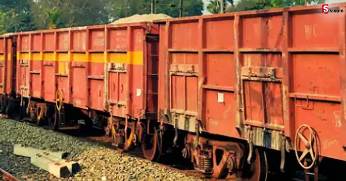 Odisha Goods Train: ఒడిశాలో మరో విషాదం.. రైలు కిందపడి ఆరుగురు మృతి!