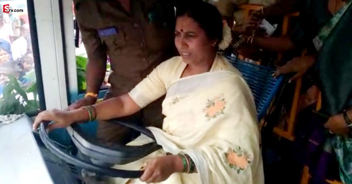 మహిళా ఎమ్మెల్యే అతి.. డ్రైవింగ్‌ రాకపోయినా బస్సు నడిపి..