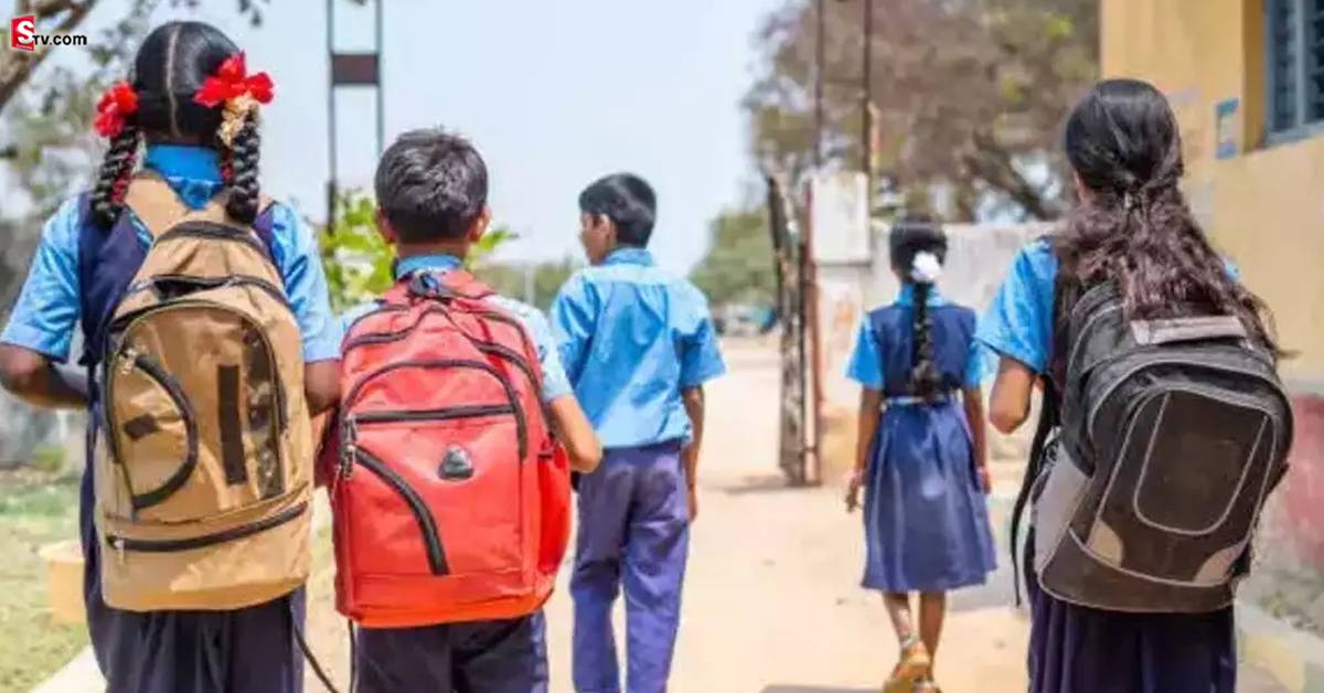 Half Day Schools: విద్యార్థులకు ఊరట.. ఒంటిపూట బడుల తేదీ పొడిగింపు.. ఎప్పటి వరకూ అంటే?