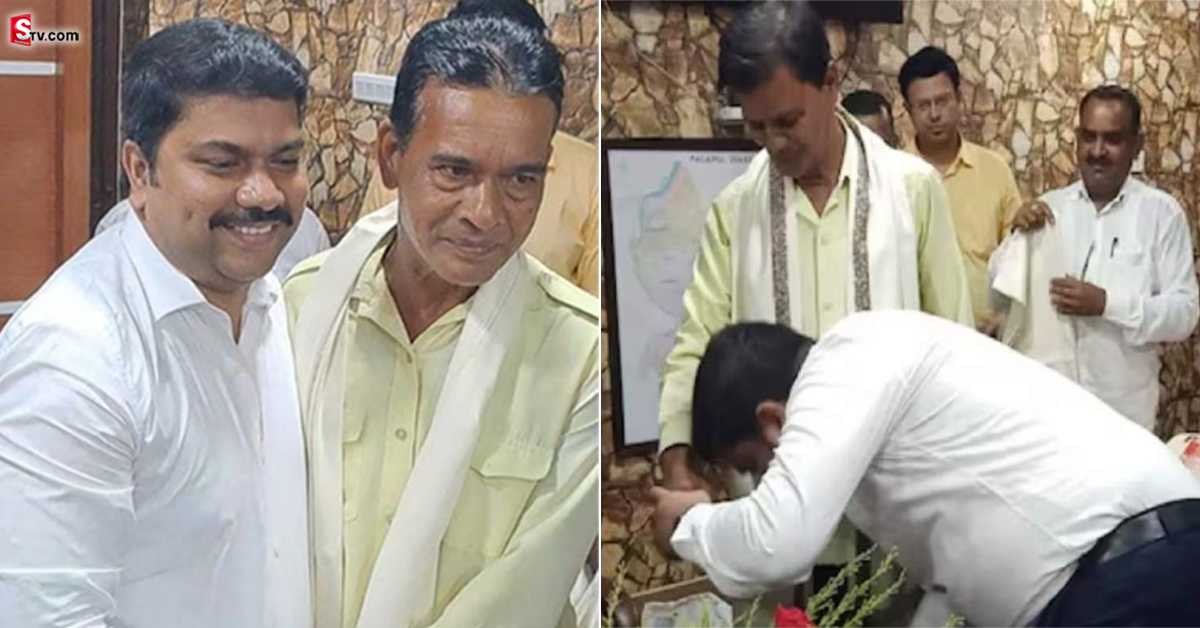 బంట్రోతు కాళ్లు మొక్కిన కలెక్టర్.. తండ్రిని గుర్తు చేసుకుని భావోద్వేగానికి గురైన తెలంగాణ బిడ్డ