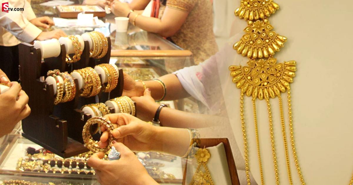 Today Gold Rates: గ్లోబల్‌గా పడిపోయిన బంగారం ధర.. దేశీయంగా తగ్గే ఛాన్స్!