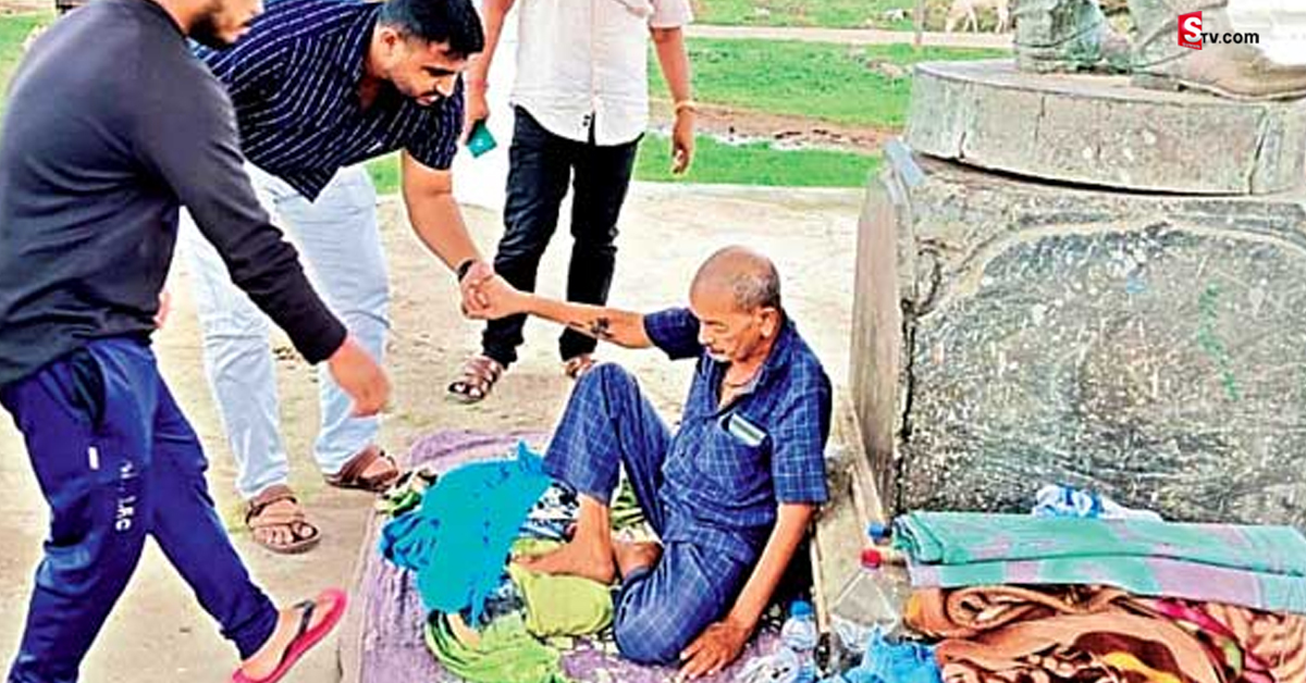 బిచ్చగాడిగా మారిన ప్రభుత్వ మాజీ ఉద్యోగి