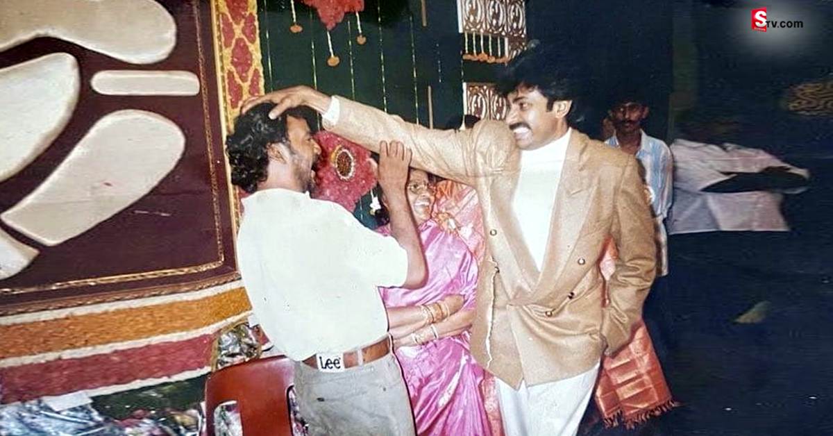 ఈ ఫోటోలో కనిపిస్తున్న పవన్ కళ్యాణ్ ఫ్రెండ్ ఎవరో గుర్తు పట్టారా?