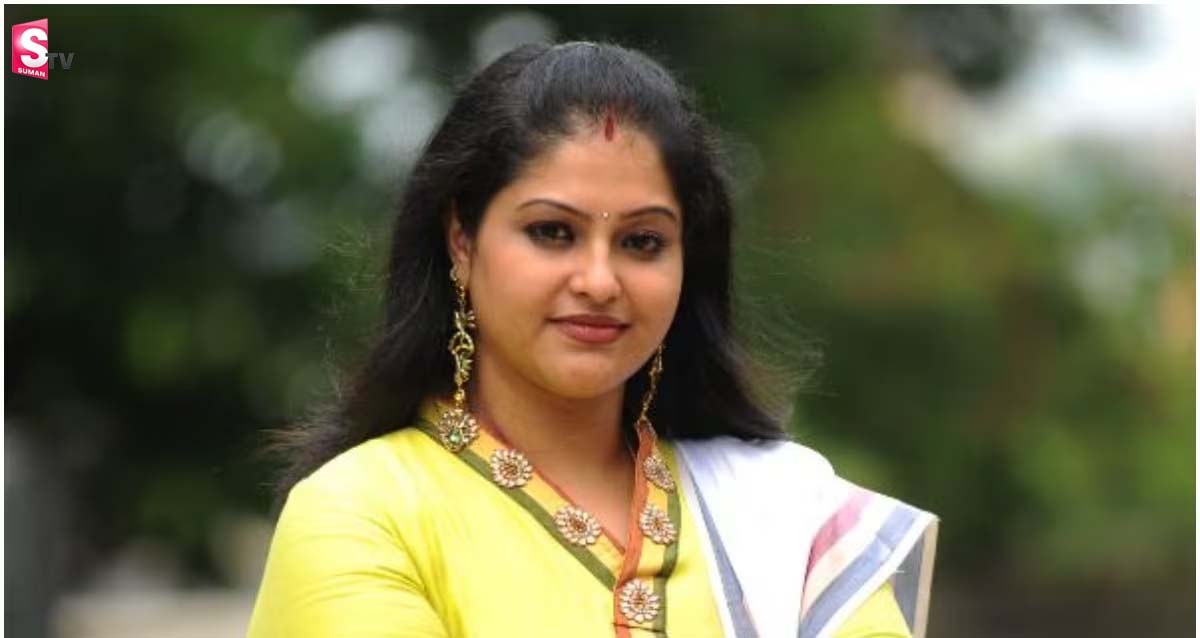 ప్రభాస్‌తో అలాంటి పాత్ర అయితేనే చేస్తానంటూ.. మనసులో మాట బయటపెట్టిన రాశి!