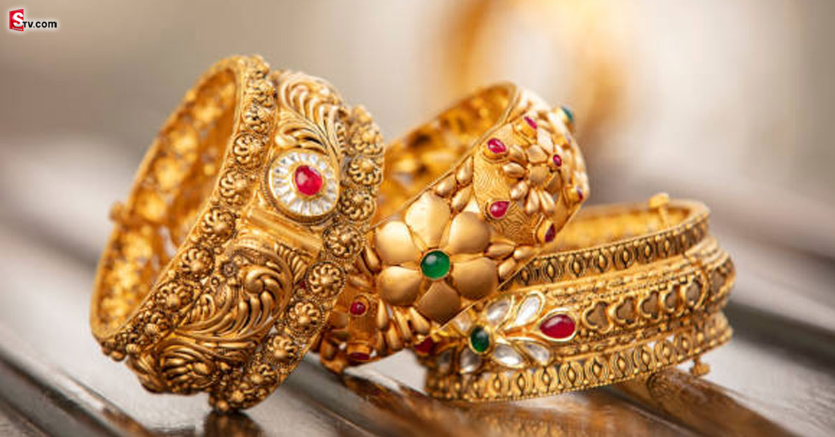 Today Gold Rates: రోజురోజుకు క్షీణిస్తున్న బంగారం ధరలు!.. మరింత పడిపోనున్న గోల్డ్ రేట్లు..