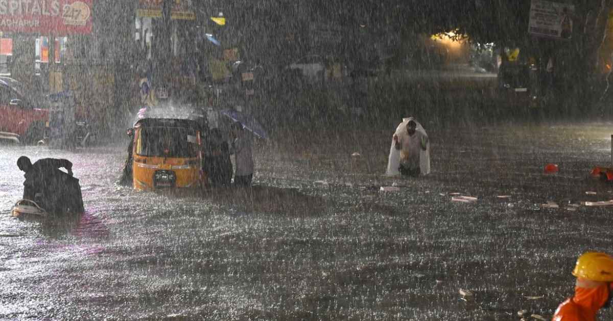 హైదరాబాద్ ప్రజలకు తీవ్ర హెచ్చరిక, మద్యాహ్నం నుంచి భారీ వర్షాలు