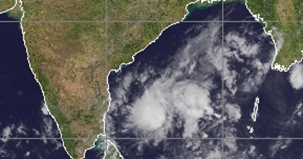 మరో అల్పపీడనం ముప్పు, ఈ జిల్లాల్లో వచ్చే మూడు రోజులు భారీ వర్షాలు