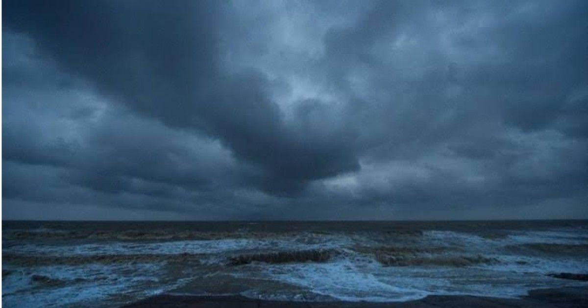 వాయుగుండం ఎఫెక్ట్,, ఈ జిల్లాల్లో అతి భారీ వర్షాలు, మరో మూడు గంటల్లో అలర్ట్